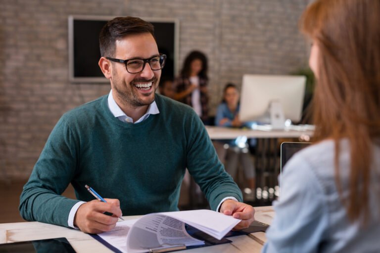Why You’re Not Getting Calls From Your Recruiter (And How to Fix It)